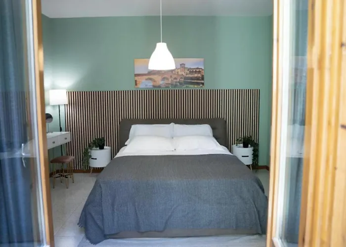 Centro - Teatro Filarmonico 公寓 3*